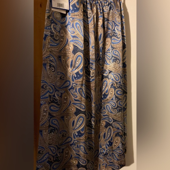 Patterned Top - Picture 5 of 5